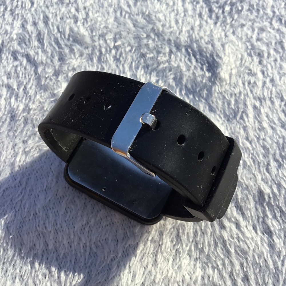 Generic Smart Watch - Picture 4 of 5